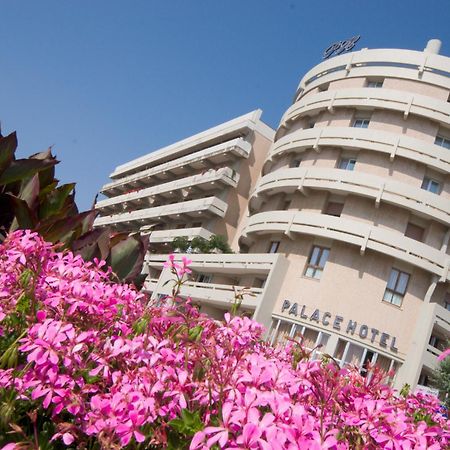 סניגליה Hotel Palace מראה חיצוני תמונה